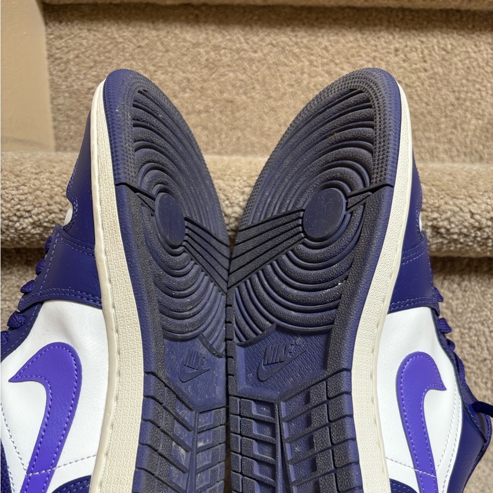 Jordan 1 Women size 7